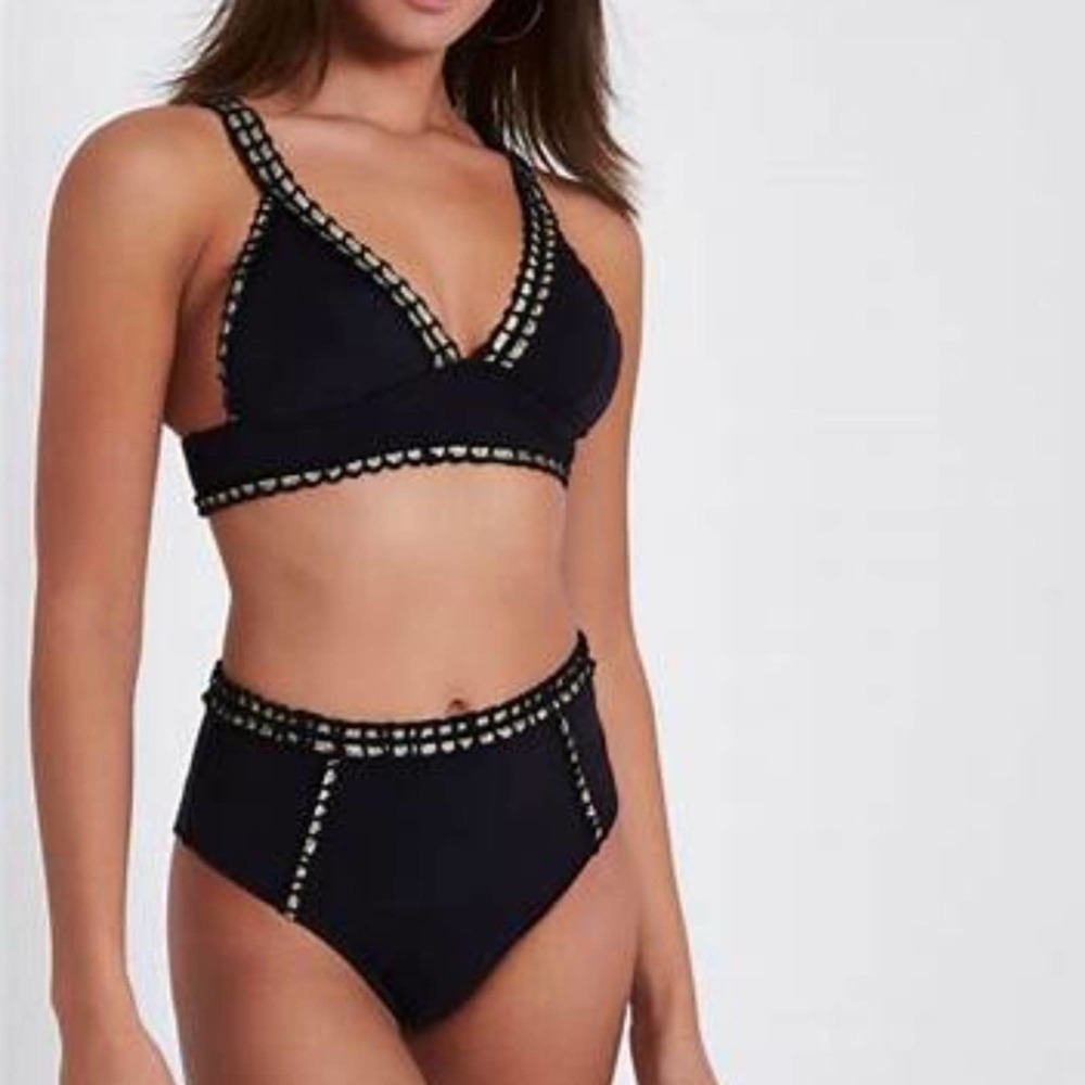 NWOT River Island Black and Gold Bikini Top Size 8